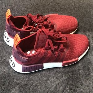 nmd r1 maroon